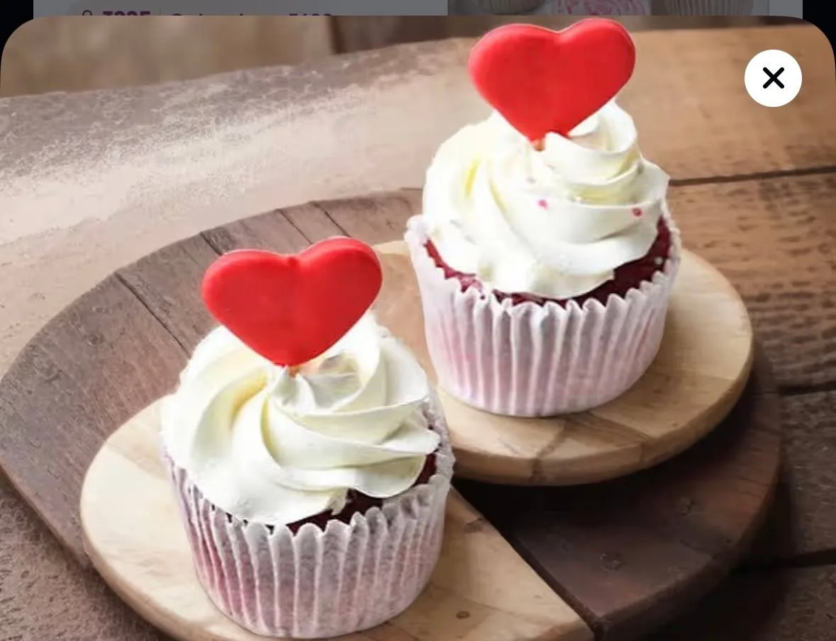Red velvet hearts Before